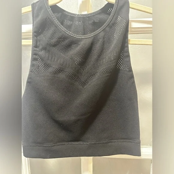 Lululemon Reveal Crop Top *En Avante-Black - Picture 4 of 6